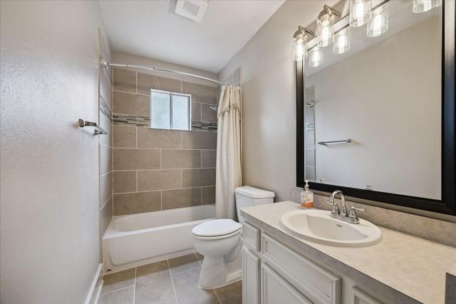 518 W 14th Street W, Houston, TX 77008