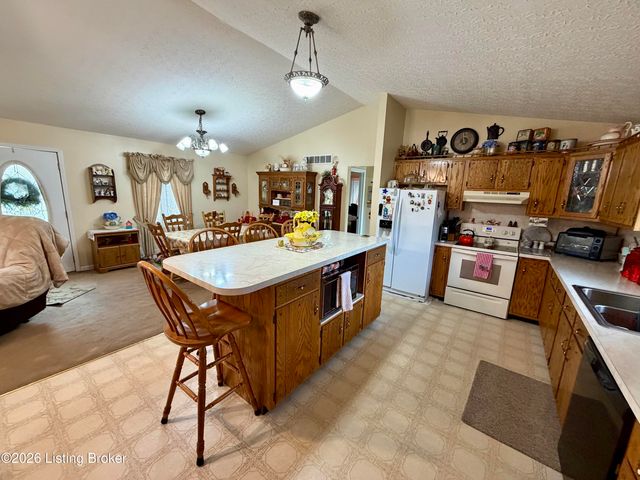 6486 Cedar Grove Rd, Shepherdsville, KY 40165