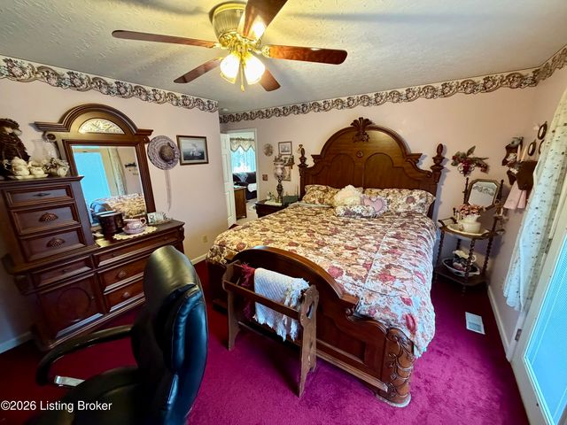 6486 Cedar Grove Rd, Shepherdsville, KY 40165