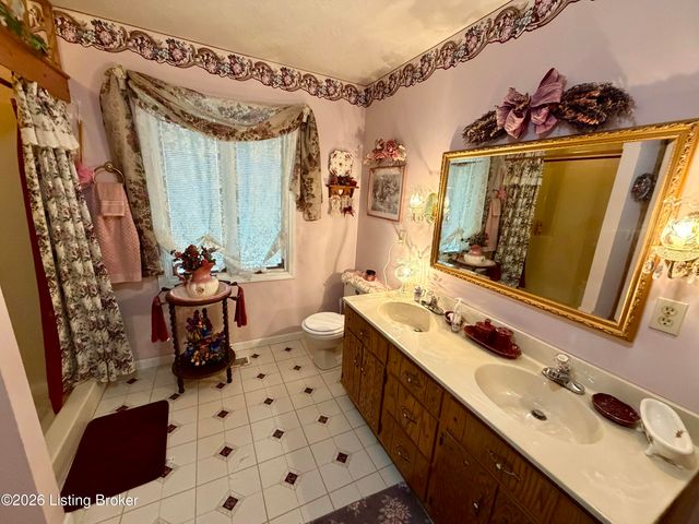 6486 Cedar Grove Rd, Shepherdsville, KY 40165