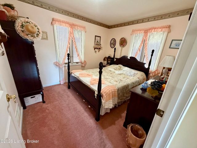 6486 Cedar Grove Rd, Shepherdsville, KY 40165