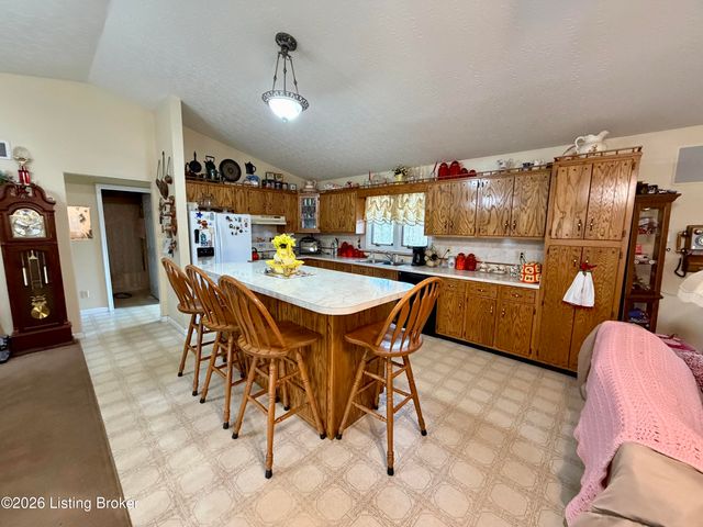 6486 Cedar Grove Rd, Shepherdsville, KY 40165