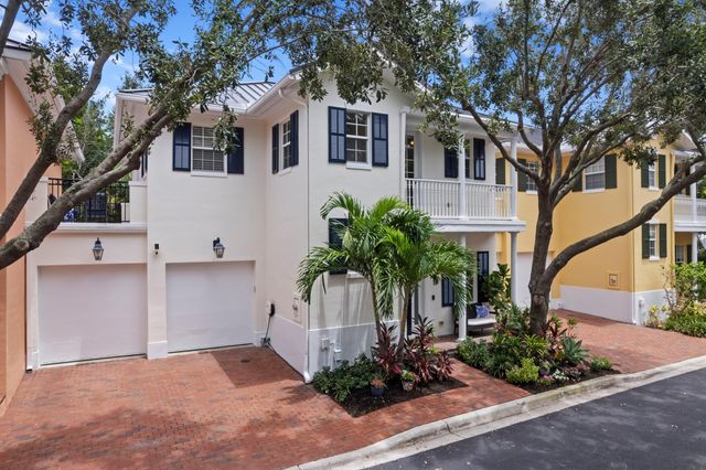 1057 E HERITAGE CLUB Circle, Delray Beach, FL 33483