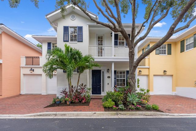 1057 E HERITAGE CLUB Circle, Delray Beach, FL 33483
