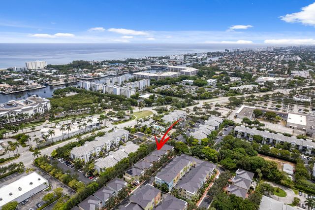 1057 E HERITAGE CLUB Circle, Delray Beach, FL 33483