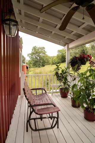 27 Bishop Hollow Ln, Pleasant Shade, TN 37145