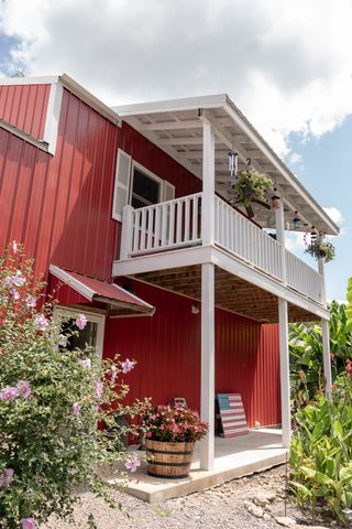 27 Bishop Hollow Ln, Pleasant Shade, TN 37145