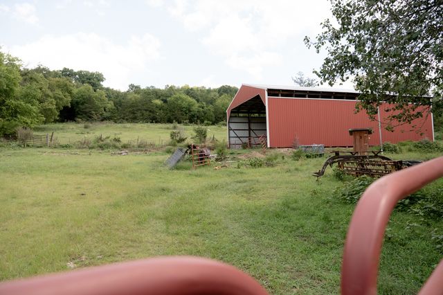27 Bishop Hollow Ln, Pleasant Shade, TN 37145