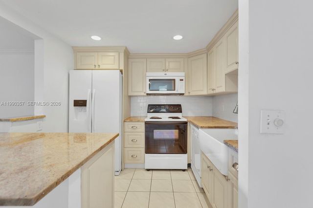 294 Brittany G 294, Delray Beach, FL 33446