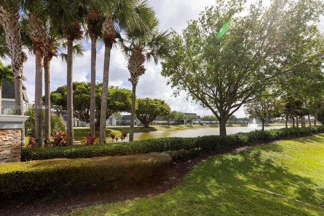 294 Brittany G 294, Delray Beach, FL 33446