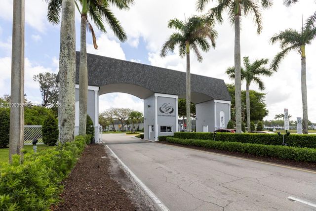 294 Brittany G 294, Delray Beach, FL 33446