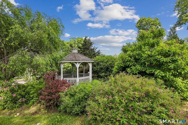 1 Sylvan Road, Danbury, CT 06811