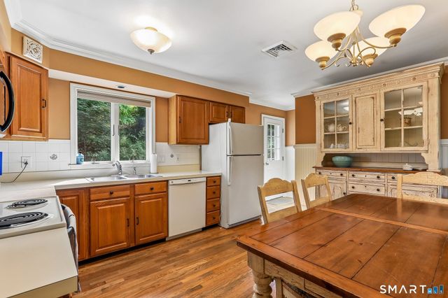 1 Sylvan Road, Danbury, CT 06811