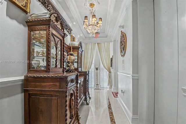 600 Coral Way 5, Coral Gables, FL 33134