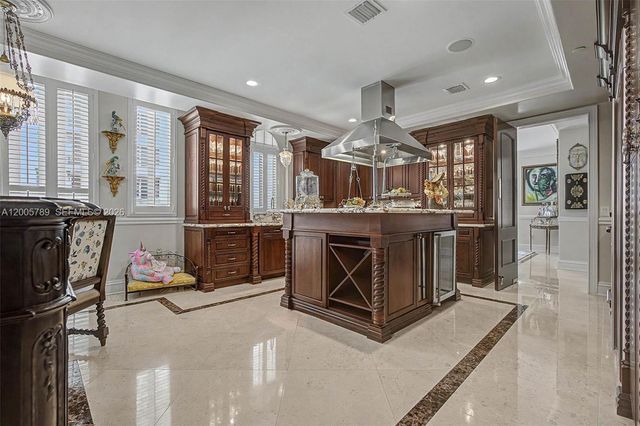 600 Coral Way 5, Coral Gables, FL 33134