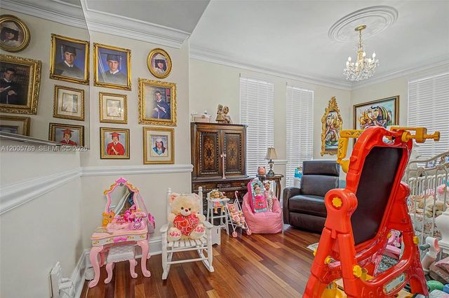 600 Coral Way 5, Coral Gables, FL 33134