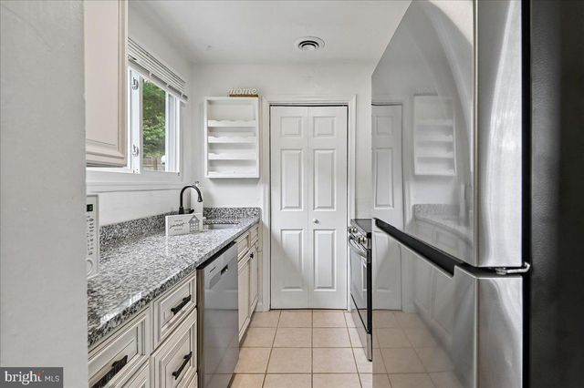 1403 SAUNDERS WAY, Glen Burnie, MD 21061