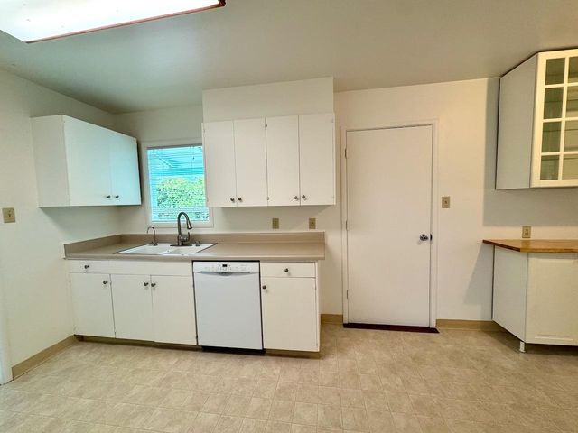 1647 Nilda Avenue, Mountain View, CA 94040