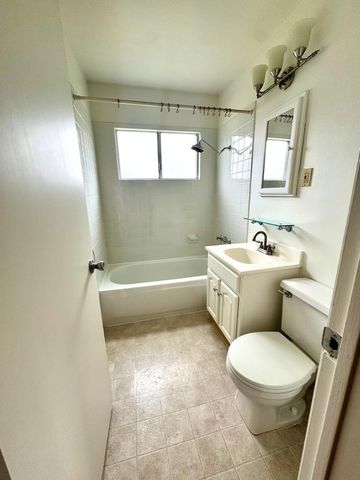 1647 Nilda Avenue, Mountain View, CA 94040