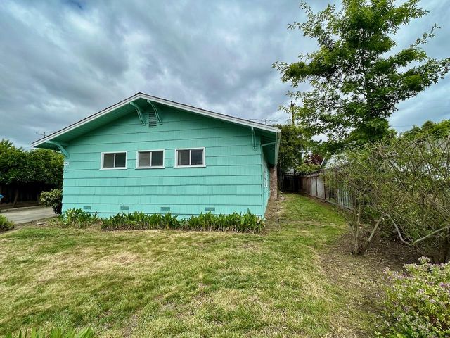 1647 Nilda Avenue, Mountain View, CA 94040