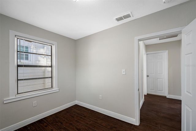 2118 W PALMETTO STREET, Tampa, FL 33607