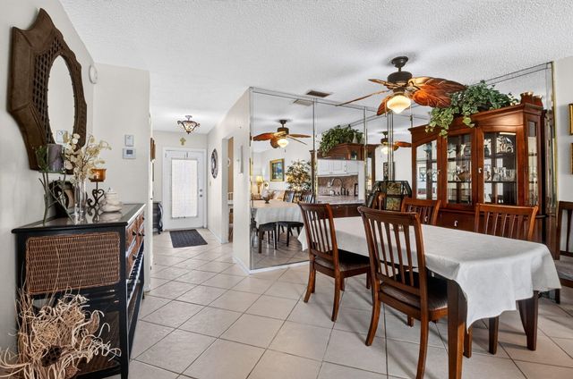 226 LAKE CONSTANCE Drive 226, West Palm Beach, FL 33411