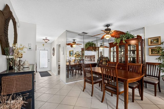 226 LAKE CONSTANCE Drive 226, West Palm Beach, FL 33411