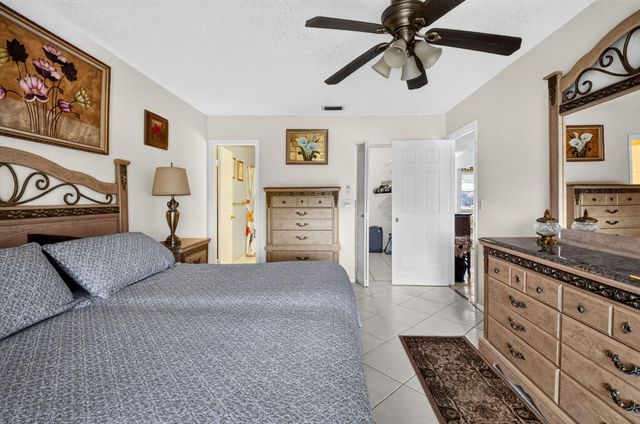 226 LAKE CONSTANCE Drive 226, West Palm Beach, FL 33411