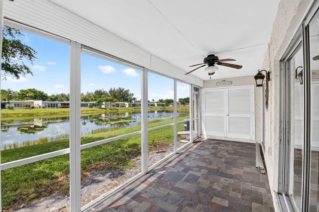 226 LAKE CONSTANCE Drive 226, West Palm Beach, FL 33411
