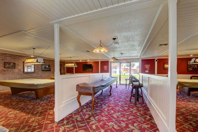 226 LAKE CONSTANCE Drive 226, West Palm Beach, FL 33411