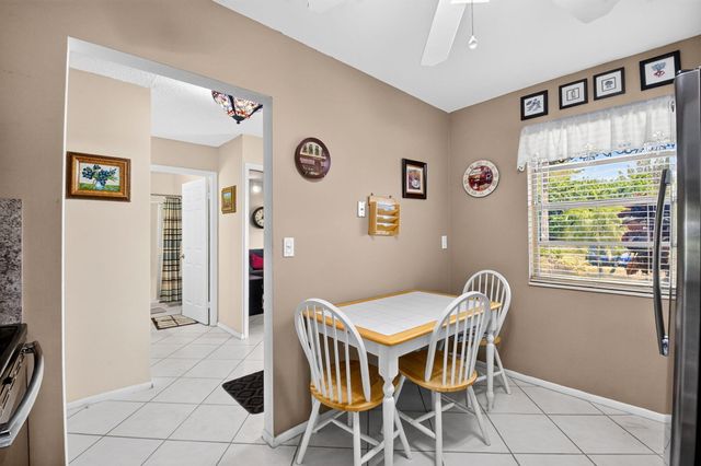 226 LAKE CONSTANCE Drive 226, West Palm Beach, FL 33411