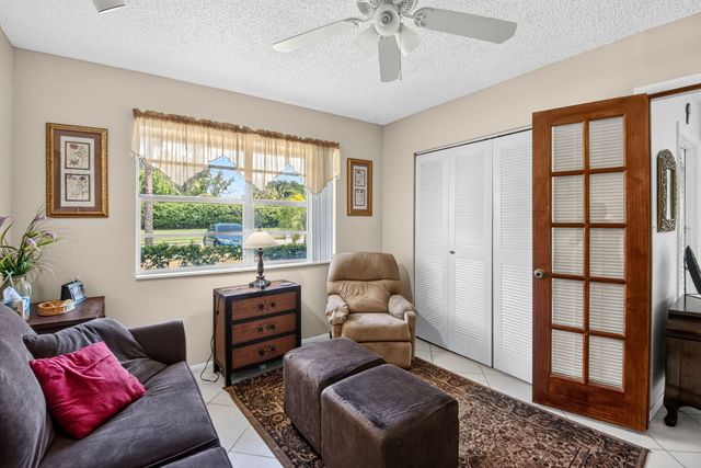 226 LAKE CONSTANCE Drive 226, West Palm Beach, FL 33411