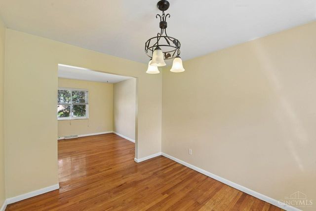 10660 Bridlepath Lane, Sharonville, OH 45241