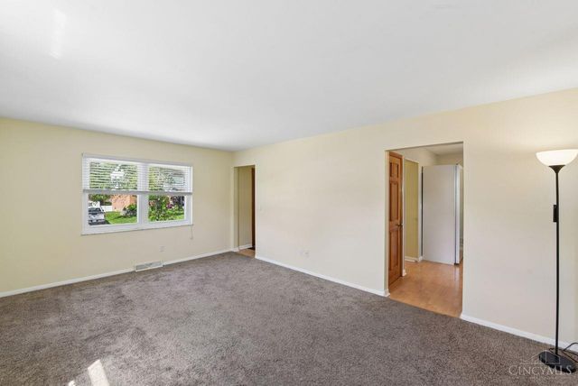 10660 Bridlepath Lane, Sharonville, OH 45241