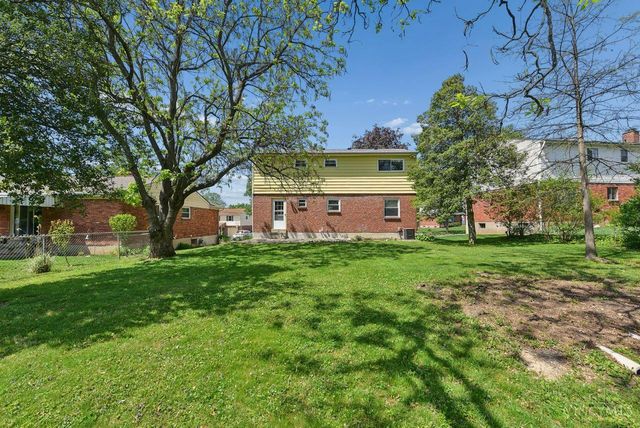 10660 Bridlepath Lane, Sharonville, OH 45241