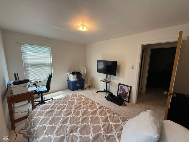 1921 E 10th Street, Anderson, IN 46012