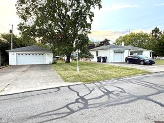 1921 E 10th Street, Anderson, IN 46012