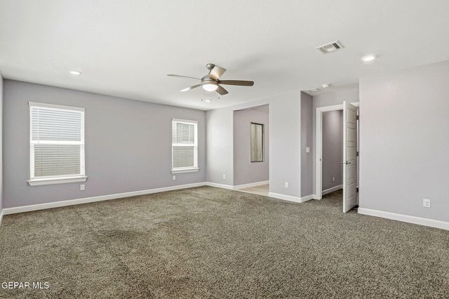 13082 OAKHAMPTON Avenue, El Paso, TX 79928