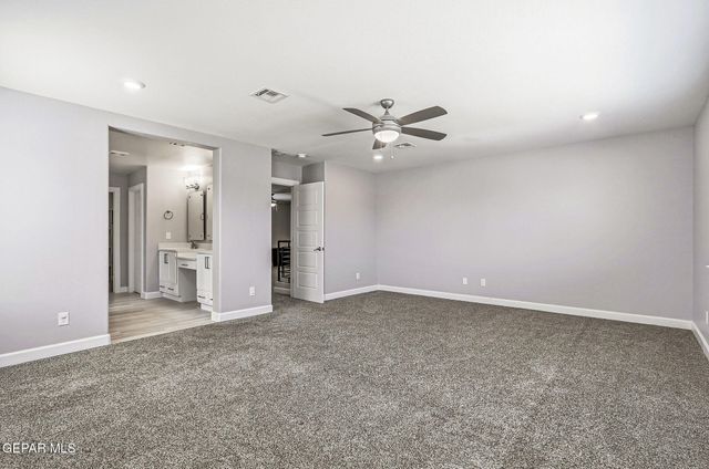13082 OAKHAMPTON Avenue, El Paso, TX 79928