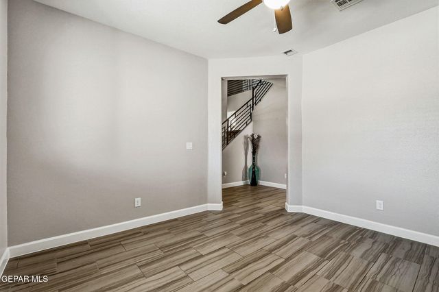 13082 OAKHAMPTON Avenue, El Paso, TX 79928