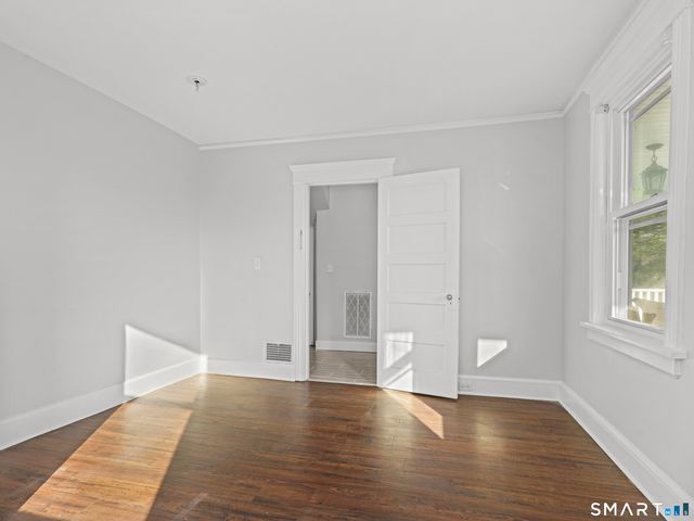 20 Cerretta Street, Stamford, CT 06907