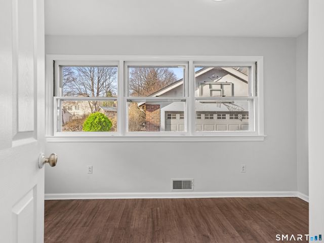 20 Cerretta Street, Stamford, CT 06907