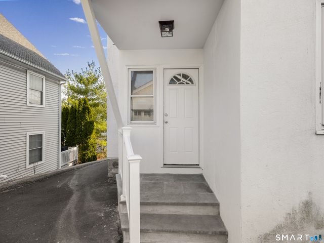 20 Cerretta Street, Stamford, CT 06907