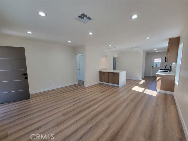 3140 Golden, Long Beach, CA 90806