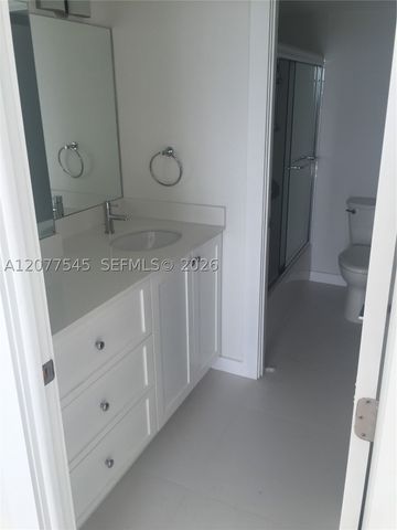 6900 Bay Dr 5A, Miami Beach, FL 33141