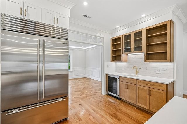 13 Parker Rd, Wakefield, MA 01880