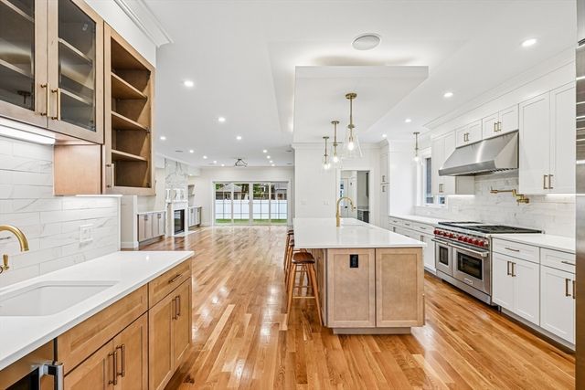 13 Parker Rd, Wakefield, MA 01880
