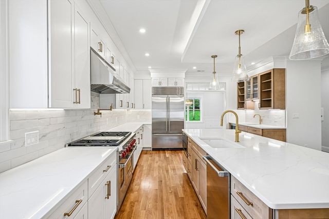 13 Parker Rd, Wakefield, MA 01880