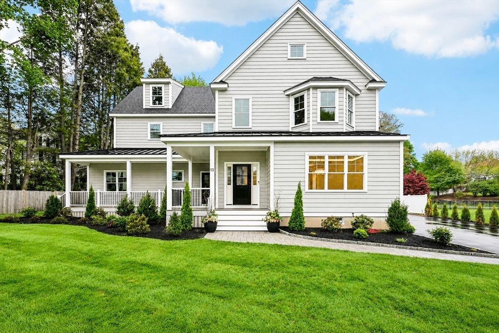 13 Parker Rd, Wakefield, MA 01880