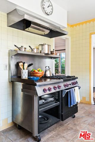 3365 Ley Drive, Los Angeles, CA 90027